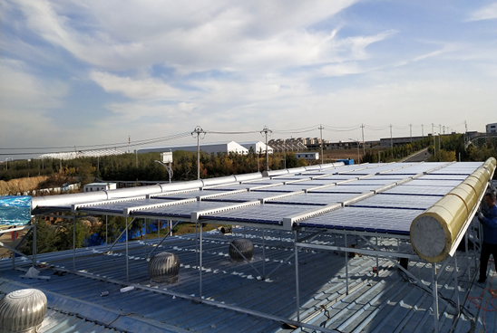 山东威海某公司太阳能热风烘干系统安装施工